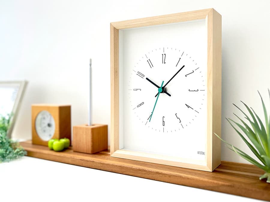 加藤木工が作る日本製おしゃれインテリア電波置き時計