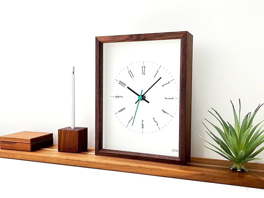 加藤木工が作る日本製おしゃれインテリア電波置き時計