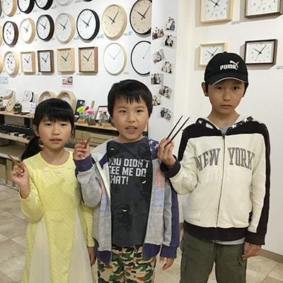 郡上八幡で観光体験のカトモクのお店を運営する加藤木工が作る日本製セイコー電波壁掛け時計