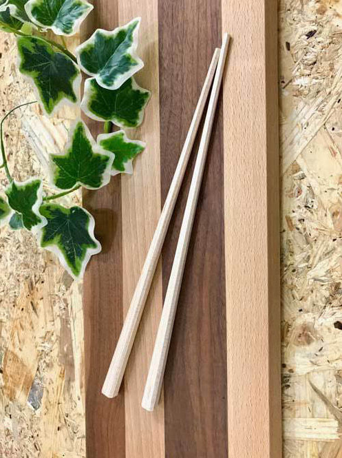 郡上八幡で観光体験のカトモクのお店を運営する加藤木工が作る日本製セイコー電波壁掛け時計