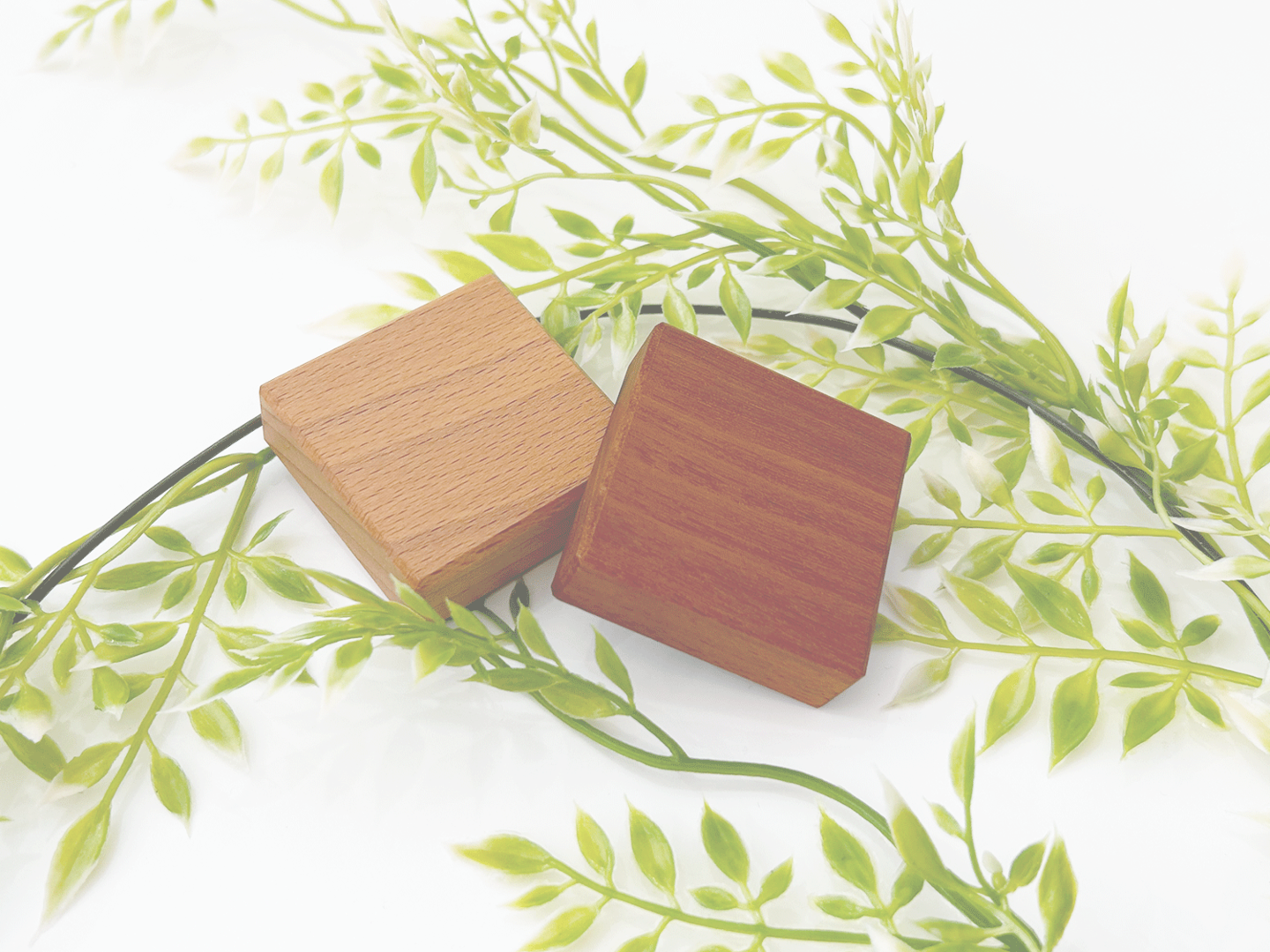 マグネット 磁石 じしゃく 木製マグネット 収納 収納アイテム 収納グッズ ネオジウム磁石 吸着力 0.9kgf エマウォール マグネットクロス 浮かせる収納 木の家 アンティーク 天然素材 無垢材 無垢 天然木 家具 おもちゃ 積み木 ビーチ ビーチ材 ブナ 木目 ごま柄 世界三大銘木 銘木 高級材 ウォールナット クルミ 上品 美しい プレゼント 贈り物 ギフト 記念品 贈答品 新生活 模様替え 心機一転 アクセント 新築 お祝い 国産 国内製造 国内メーカー 日本製 木工 木工雑貨 木製 木製雑貨 インテリア雑貨 北欧 日本 岐阜県 郡上市 八幡町 郡上八幡 郡上おどり 郡上踊り