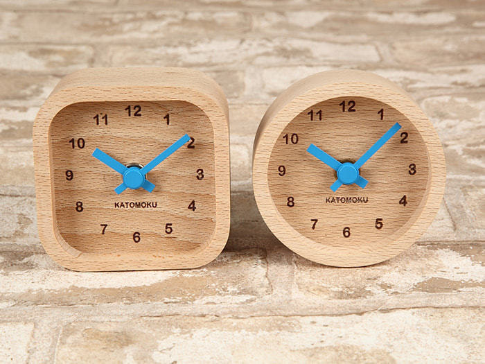 郡上踊りで有名な郡上八幡で観光体験のカトモクのお店を運営する加藤木工が作る日本製セイコー電波壁掛け時計