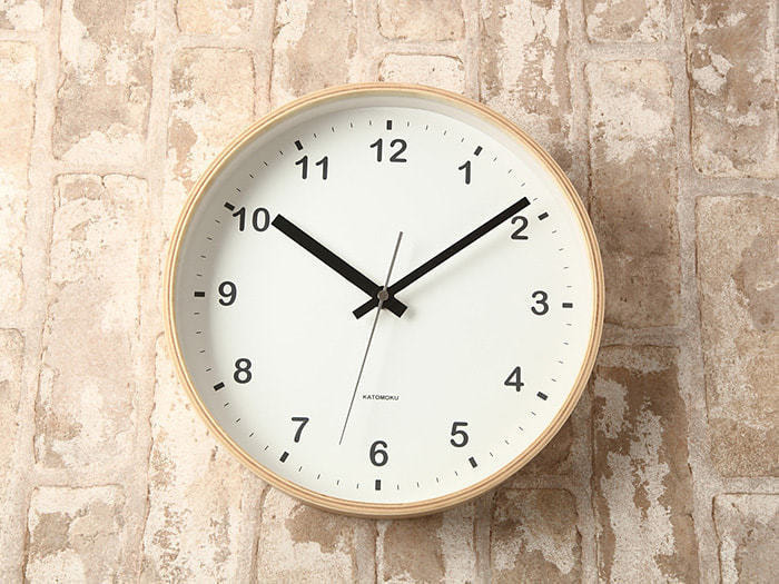 郡上踊りで有名な郡上八幡で観光体験のカトモクのお店を運営する加藤木工が作る日本製セイコー電波壁掛け時計