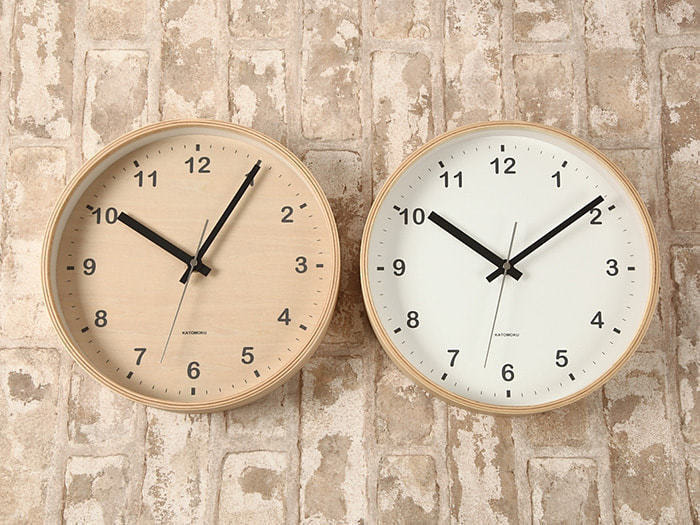 郡上踊りで有名な郡上八幡で観光体験のカトモクのお店を運営する加藤木工が作る日本製セイコー電波壁掛け時計