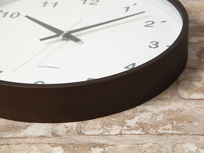 郡上踊りで有名な郡上八幡で観光体験のカトモクのお店を運営する加藤木工が作る日本製セイコー電波壁掛け時計