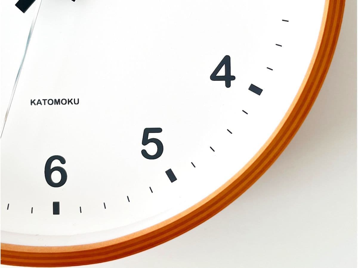 郡上踊りで有名な郡上八幡で観光体験のカトモクのお店を運営する加藤木工が作る日本製セイコー電波壁掛け時計