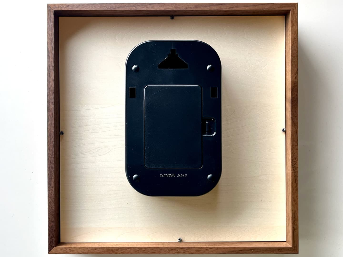 郡上踊りで有名な郡上八幡で観光体験のカトモクのお店を運営する加藤木工が作る日本製セイコー電波壁掛け時計