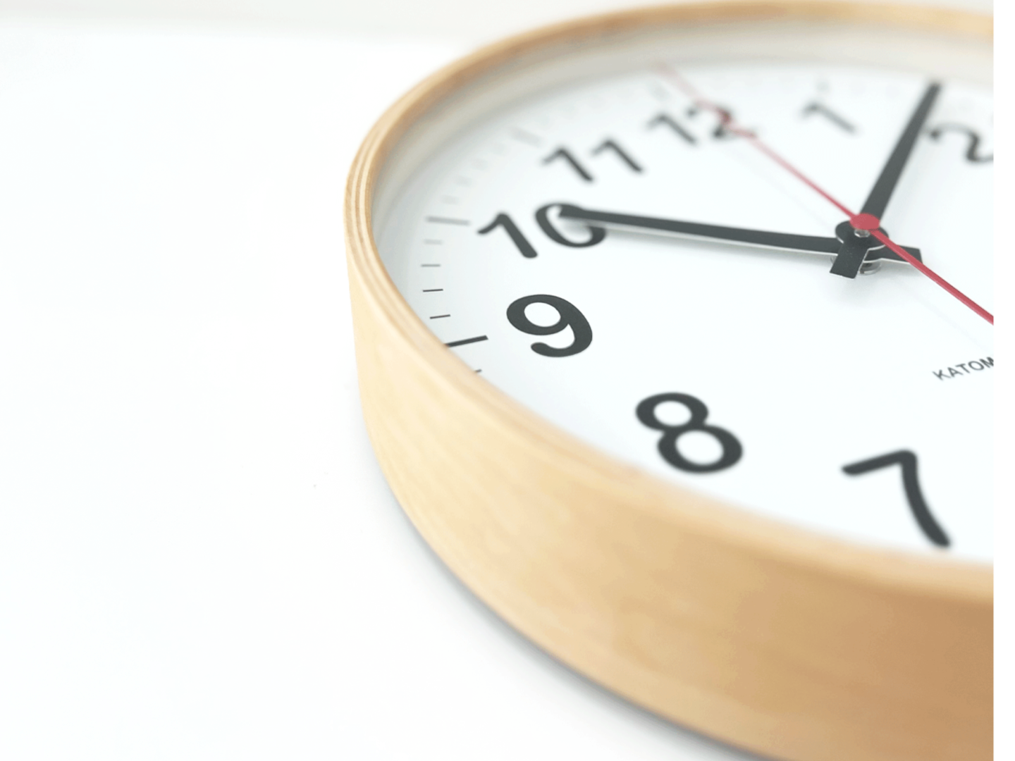 郡上踊りで有名な郡上八幡で観光体験のカトモクのお店を運営する加藤木工が作る日本製セイコー電波壁掛け時計