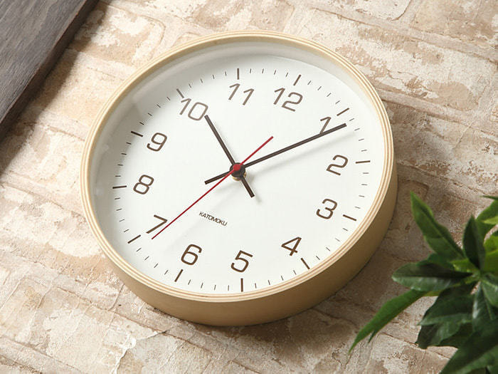 郡上踊りで有名な郡上八幡で観光体験のカトモクのお店を運営する加藤木工が作る日本製セイコー電波壁掛け時計