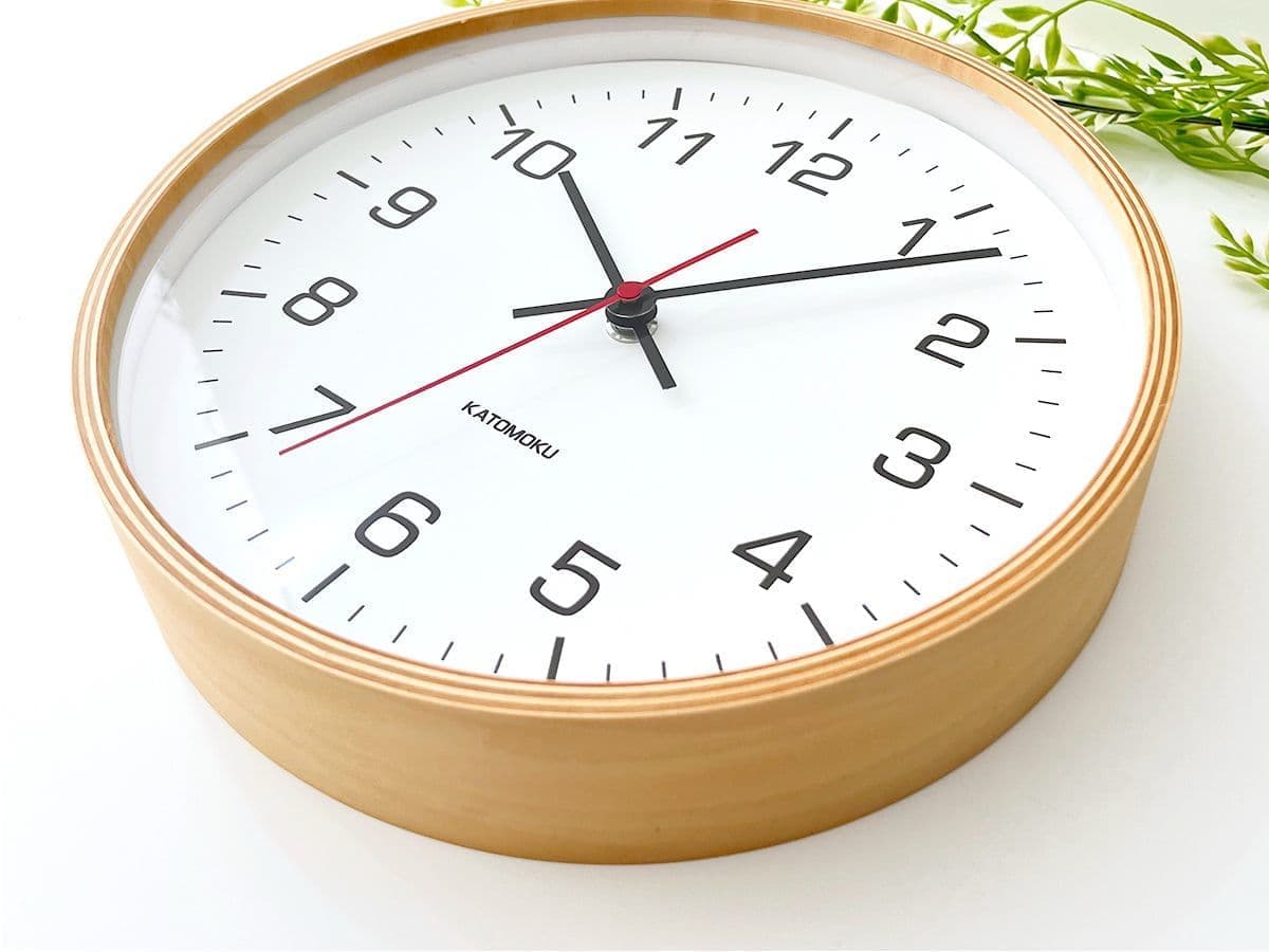 郡上踊りで有名な郡上八幡で観光体験のカトモクのお店を運営する加藤木工が作る日本製セイコー電波壁掛け時計