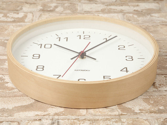 郡上踊りで有名な郡上八幡で観光体験のカトモクのお店を運営する加藤木工が作る日本製セイコー電波壁掛け時計