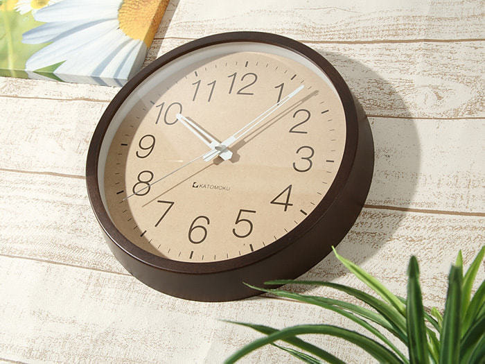 郡上踊りで有名な郡上八幡で観光体験のカトモクのお店を運営する加藤木工が作る日本製セイコー電波壁掛け時計