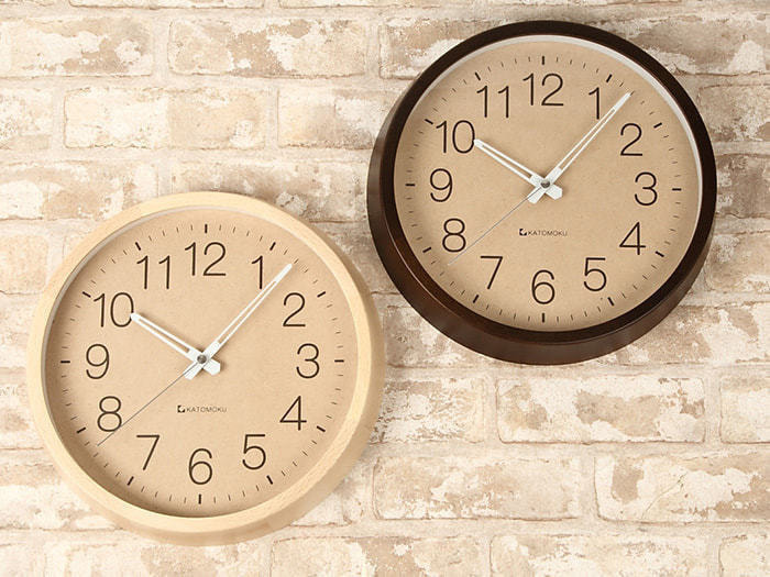 郡上踊りで有名な郡上八幡で観光体験のカトモクのお店を運営する加藤木工が作る日本製セイコー電波壁掛け時計