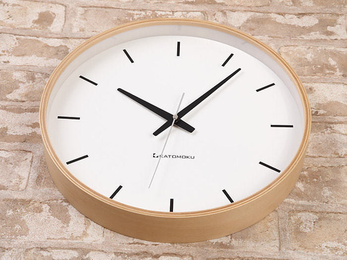 郡上踊りで有名な郡上八幡で観光体験のカトモクのお店を運営する加藤木工が作る日本製セイコー電波壁掛け時計