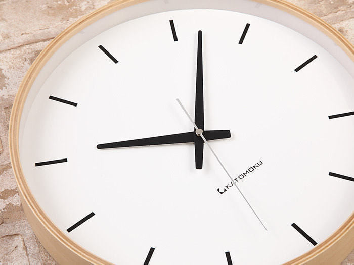 郡上踊りで有名な郡上八幡で観光体験のカトモクのお店を運営する加藤木工が作る日本製セイコー電波壁掛け時計