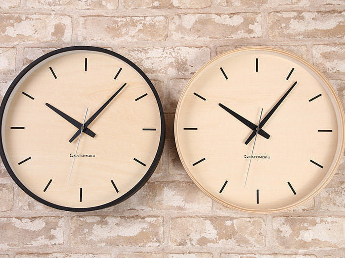 郡上踊りで有名な郡上八幡で観光体験のカトモクのお店を運営する加藤木工が作る日本製セイコー電波壁掛け時計