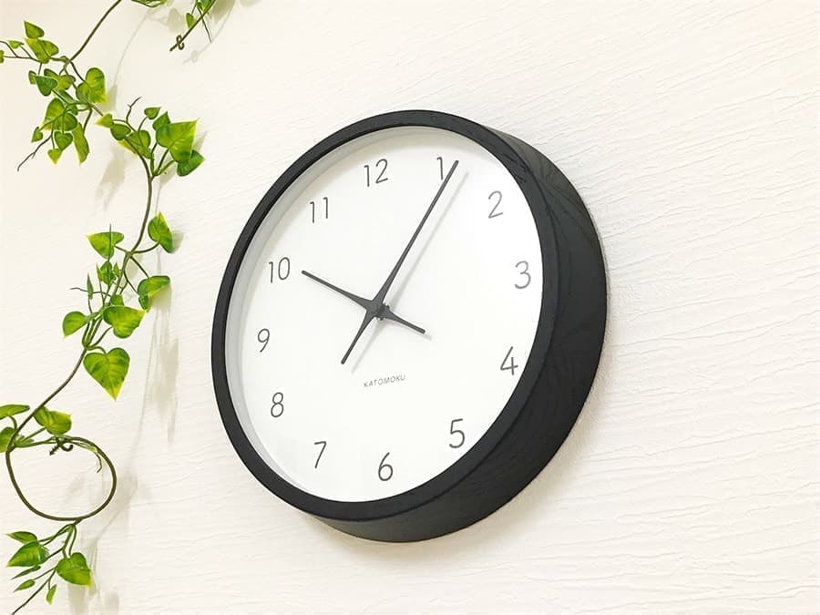 郡上踊りで有名な郡上八幡で観光体験のカトモクのお店を運営する加藤木工が作る日本製セイコー電波壁掛け時計