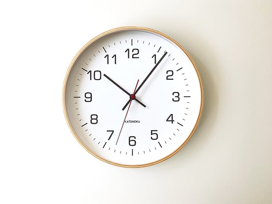 郡上踊りで有名な郡上八幡で観光体験のカトモクのお店を運営する加藤木工が作る日本製セイコー電波壁掛け時計