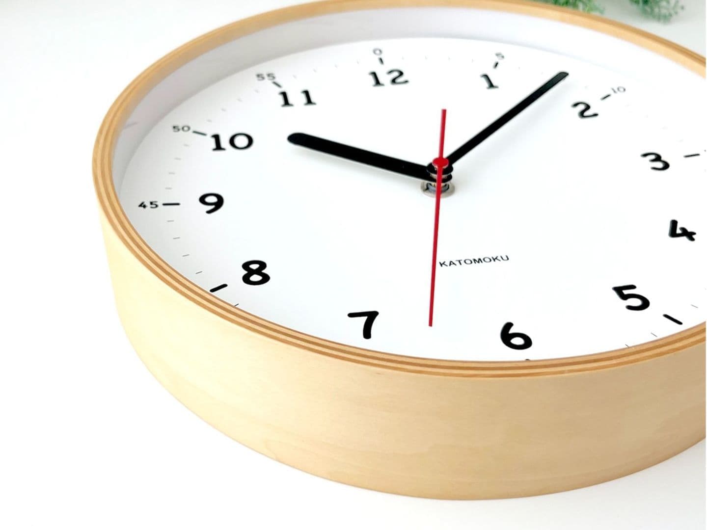 郡上踊りで有名な郡上八幡で観光体験のカトモクのお店を運営する加藤木工が作る日本製セイコー電波壁掛け時計