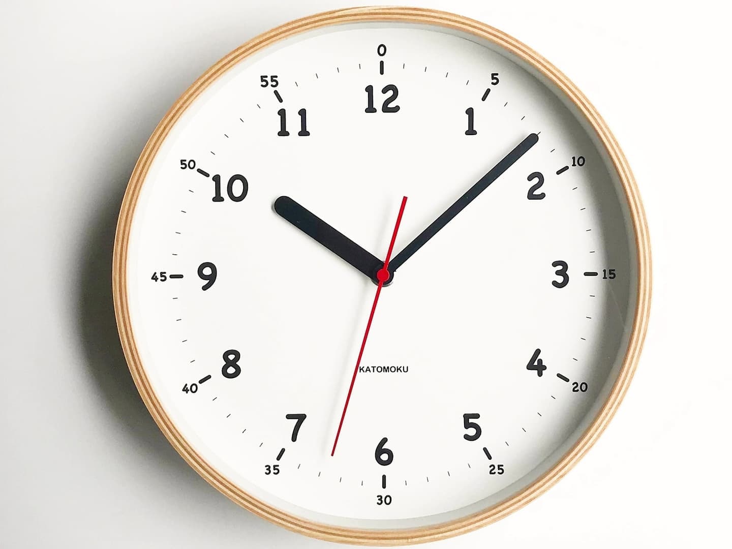 郡上踊りで有名な郡上八幡で観光体験のカトモクのお店を運営する加藤木工が作る日本製セイコー電波壁掛け時計