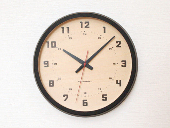 郡上踊りで有名な郡上八幡で観光体験のカトモクのお店を運営する加藤木工が作る日本製セイコー電波壁掛け時計