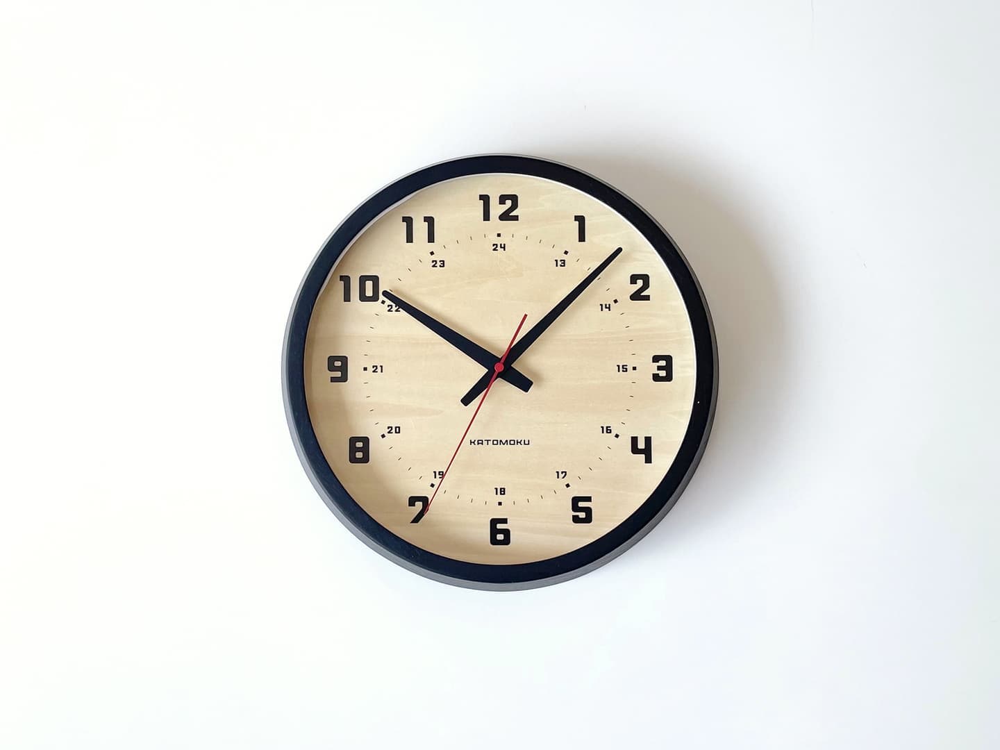 郡上踊りで有名な郡上八幡で観光体験のカトモクのお店を運営する加藤木工が作る日本製セイコー電波壁掛け時計