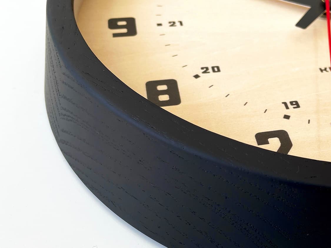 郡上踊りで有名な郡上八幡で観光体験のカトモクのお店を運営する加藤木工が作る日本製セイコー電波壁掛け時計