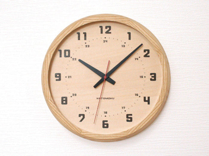 郡上踊りで有名な郡上八幡で観光体験のカトモクのお店を運営する加藤木工が作る日本製セイコー電波壁掛け時計