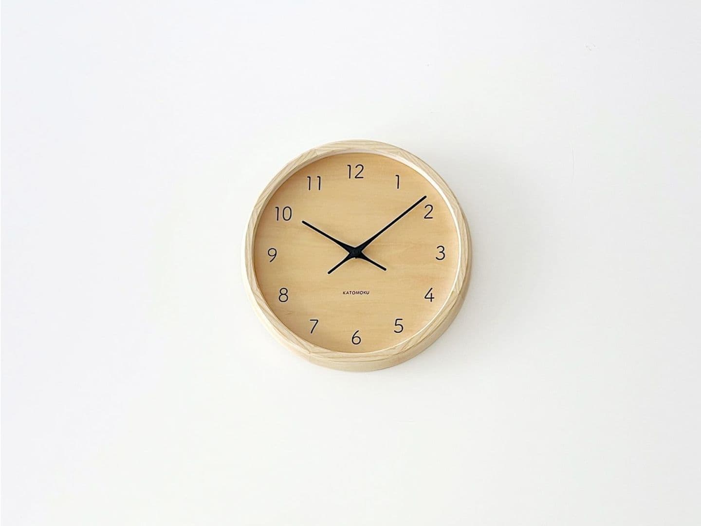 郡上踊りで有名な郡上八幡で観光体験のカトモクのお店を運営する加藤木工が作る日本製セイコー電波壁掛け時計