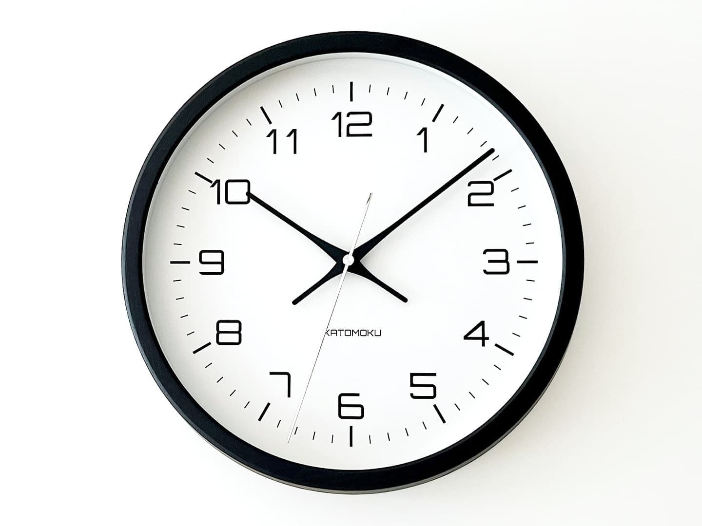 郡上踊りで有名な郡上八幡で観光体験のカトモクのお店を運営する加藤木工が作る日本製セイコー電波壁掛け時計