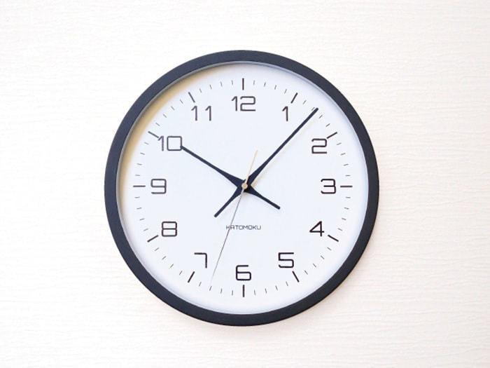 郡上踊りで有名な郡上八幡で観光体験のカトモクのお店を運営する加藤木工が作る日本製セイコー電波壁掛け時計