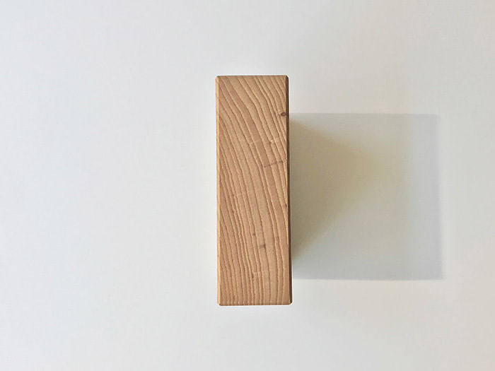 郡上踊りで有名な郡上八幡で観光体験のカトモクのお店を運営する加藤木工が作る日本製セイコー電波壁掛け時計