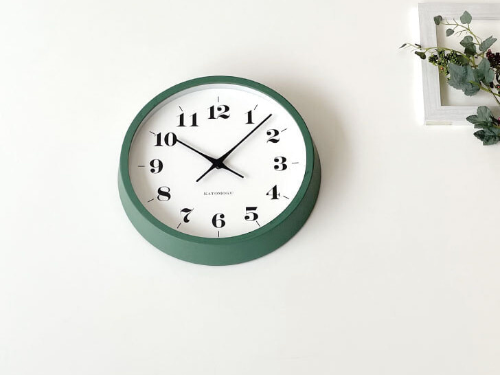 郡上踊りで有名な郡上八幡で観光体験のカトモクのお店を運営する加藤木工が作る日本製セイコー電波壁掛け時計