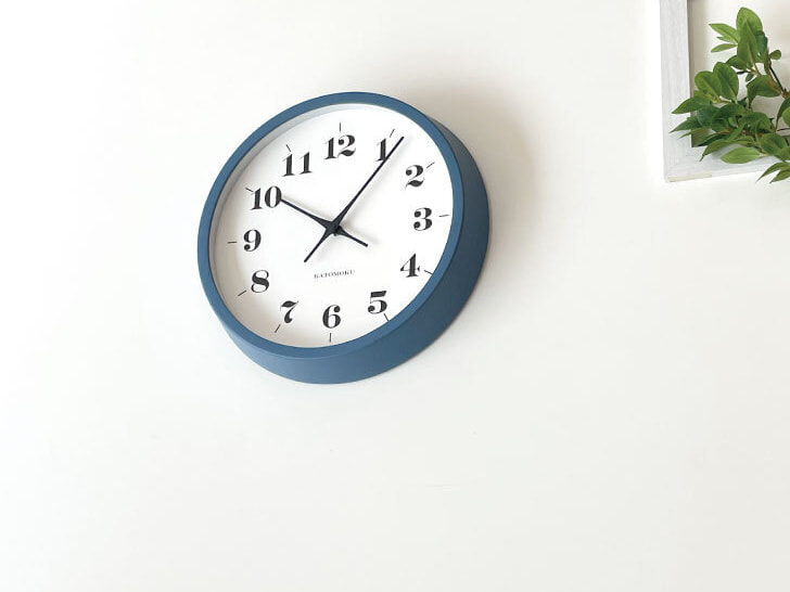 郡上踊りで有名な郡上八幡で観光体験のカトモクのお店を運営する加藤木工が作る日本製セイコー電波壁掛け時計