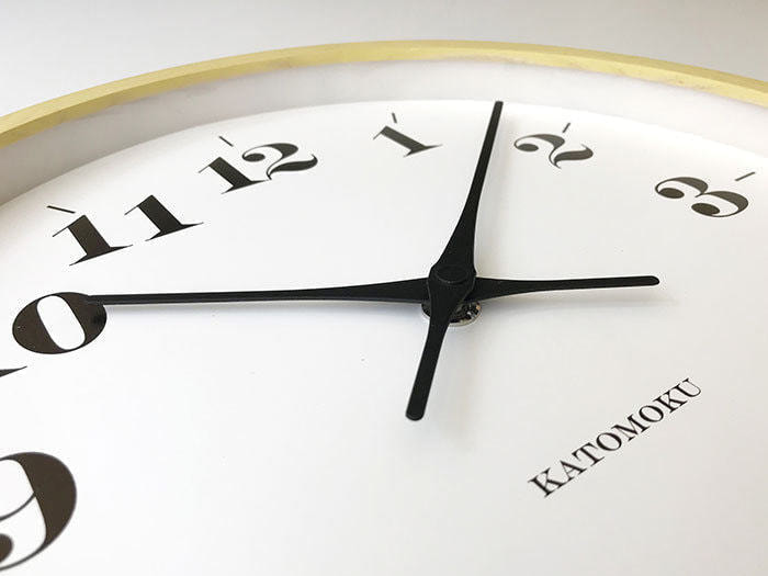 郡上踊りで有名な郡上八幡で観光体験のカトモクのお店を運営する加藤木工が作る日本製セイコー電波壁掛け時計