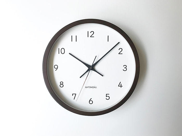 郡上踊りで有名な郡上八幡で観光体験のカトモクのお店を運営する加藤木工が作る日本製セイコー電波壁掛け時計