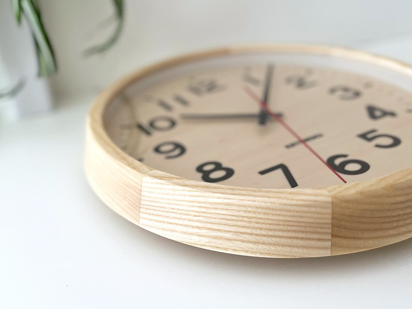 郡上踊りで有名な郡上八幡で観光体験のカトモクのお店を運営する加藤木工が作る日本製セイコー電波壁掛け時計