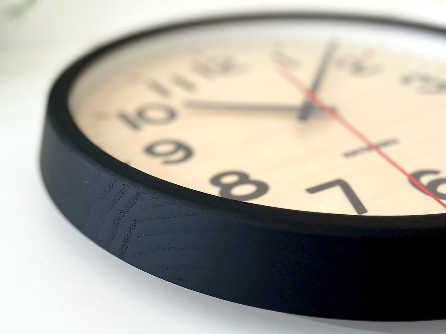 郡上踊りで有名な郡上八幡で観光体験のカトモクのお店を運営する加藤木工が作る日本製セイコー電波壁掛け時計