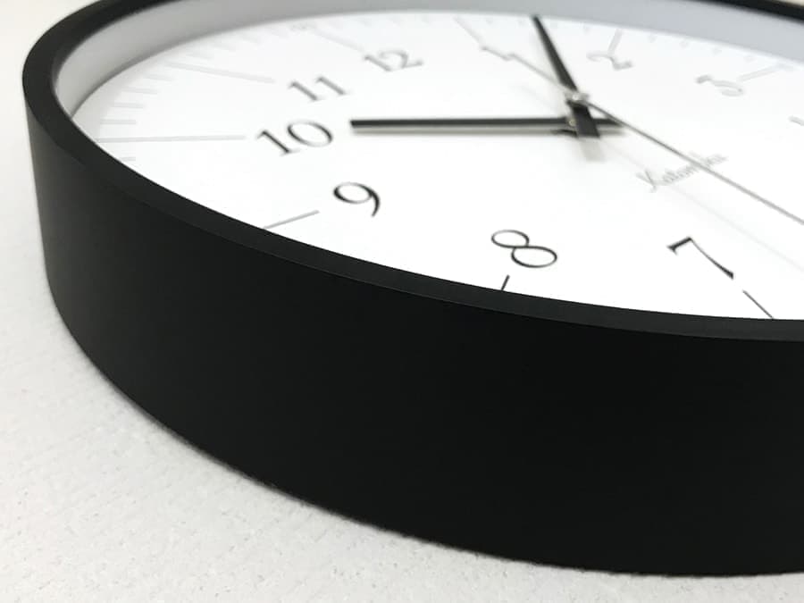 郡上踊りで有名な郡上八幡で観光体験のカトモクのお店を運営する加藤木工が作る日本製セイコー電波壁掛け時計