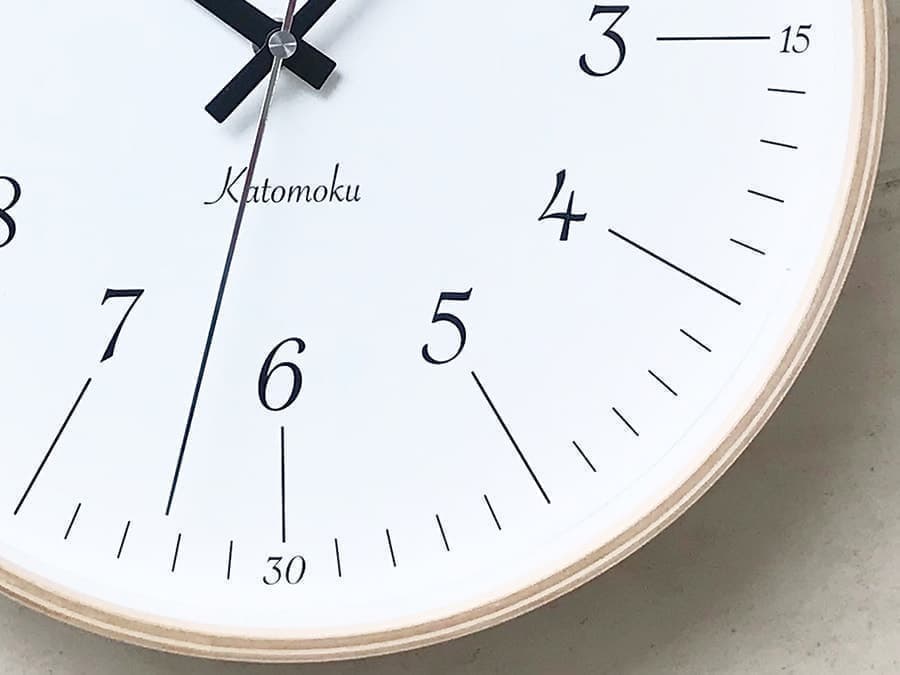 郡上踊りで有名な郡上八幡で観光体験のカトモクのお店を運営する加藤木工が作る日本製セイコー電波壁掛け時計