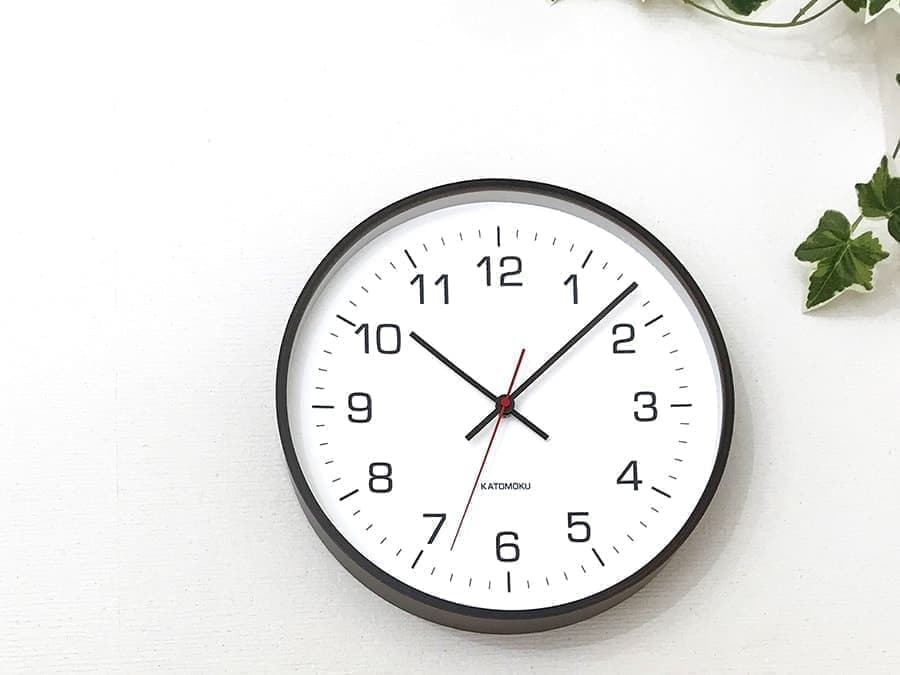 郡上踊りで有名な郡上八幡で観光体験のカトモクのお店を運営する加藤木工が作る日本製セイコー電波壁掛け時計