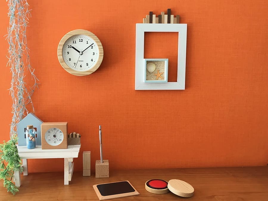 郡上踊りで有名な郡上八幡で観光体験のカトモクのお店を運営する加藤木工が作る日本製セイコー電波壁掛け時計