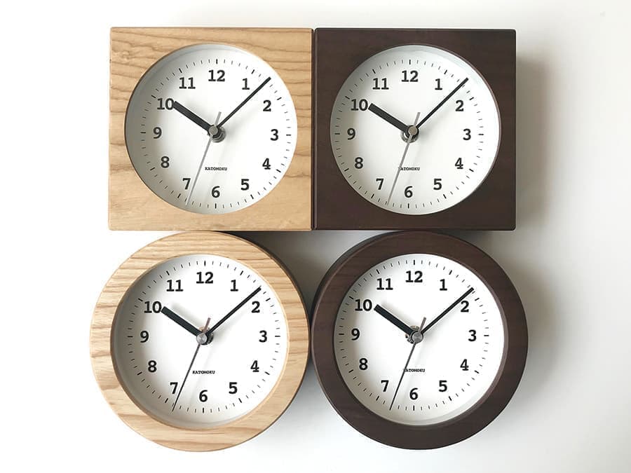 郡上踊りで有名な郡上八幡で観光体験のカトモクのお店を運営する加藤木工が作る日本製セイコー電波壁掛け時計