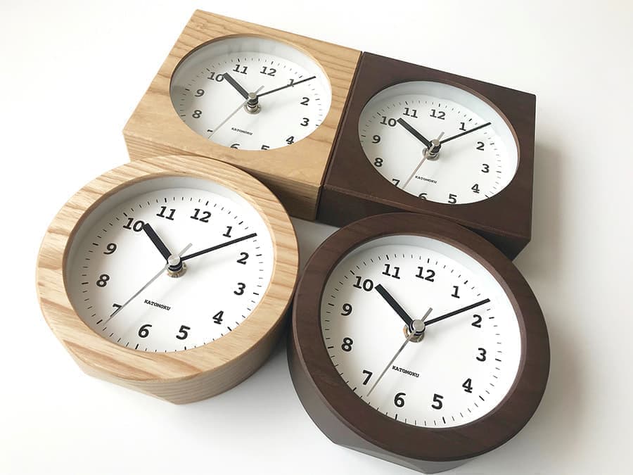 郡上踊りで有名な郡上八幡で観光体験のカトモクのお店を運営する加藤木工が作る日本製セイコー電波壁掛け時計