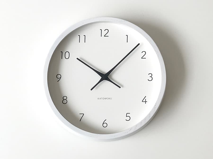 郡上踊りで有名な郡上八幡で観光体験のカトモクのお店を運営する加藤木工が作る日本製セイコー電波壁掛け時計