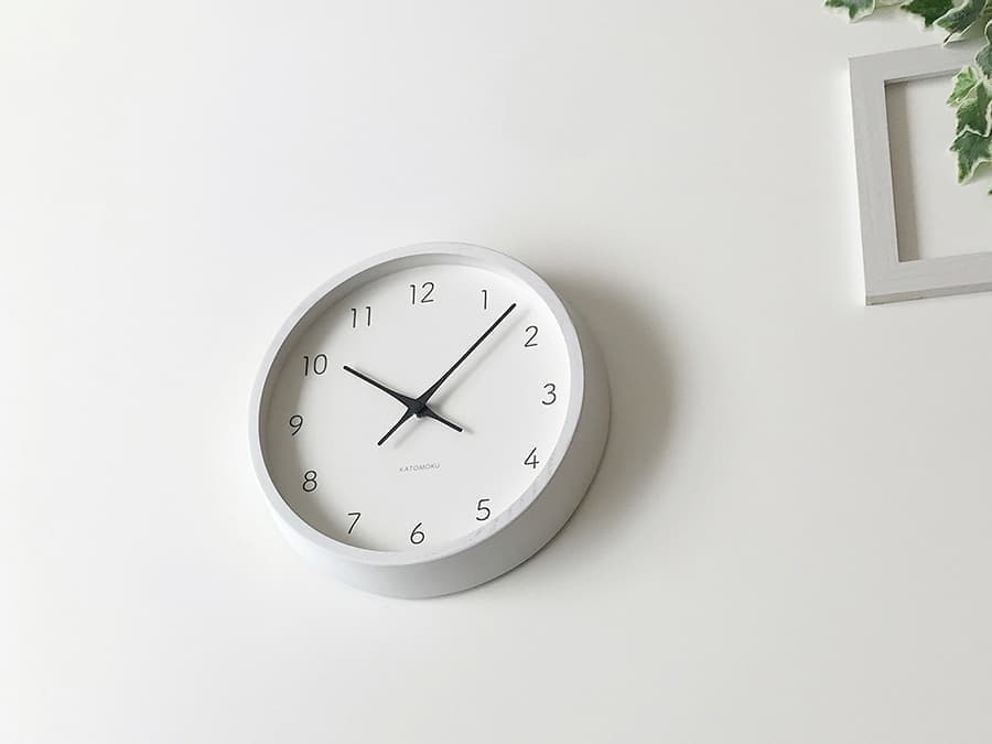 郡上踊りで有名な郡上八幡で観光体験のカトモクのお店を運営する加藤木工が作る日本製セイコー電波壁掛け時計