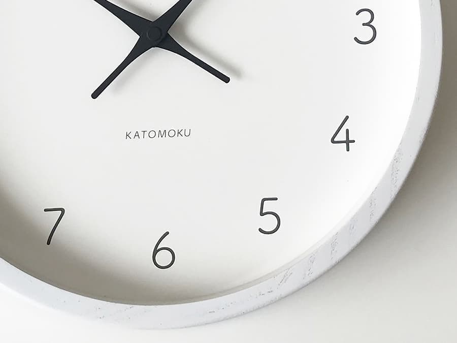 郡上踊りで有名な郡上八幡で観光体験のカトモクのお店を運営する加藤木工が作る日本製セイコー電波壁掛け時計