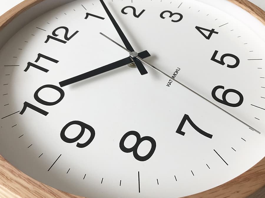 郡上踊りで有名な郡上八幡で観光体験のカトモクのお店を運営する加藤木工が作る日本製セイコー電波壁掛け時計