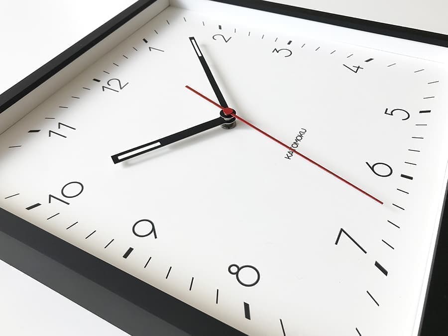 郡上踊りで有名な郡上八幡で観光体験のカトモクのお店を運営する加藤木工が作る日本製セイコー電波壁掛け時計