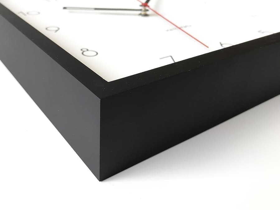 郡上踊りで有名な郡上八幡で観光体験のカトモクのお店を運営する加藤木工が作る日本製セイコー電波壁掛け時計